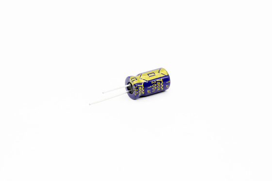 1UF200V ตัวเก็บประจุอลูมิเนียมอิเล็กโทรลีติค ESR ต่ำ 6.3x11 มม. 8000 ชั่วโมง