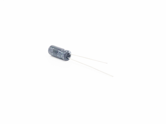 ISO9001 RoHS ตัวเก็บประจุแบบ Radial Lead Electrolytic 1UF25V 5X11mm