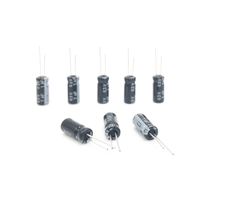 ตัวเก็บประจุขนาดเล็กอุณหภูมิกว้าง 1UF63V Radial Lead Capacitor