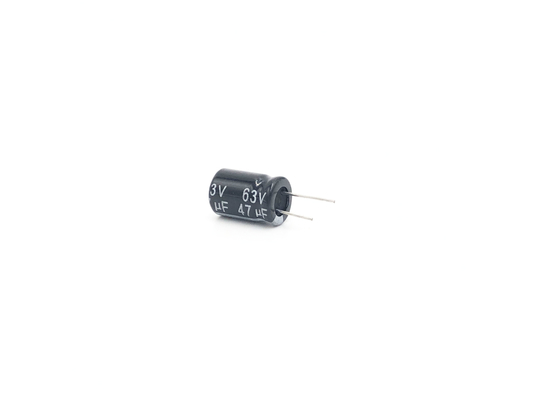 47UF63V ตัวเก็บประจุอลูมิเนียมอิเล็กโทรลีติคขนาดเล็ก 8x12 มม. ความจุขนาดใหญ่
