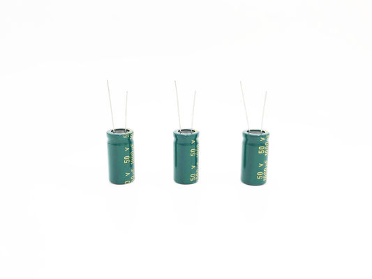 ตัวเก็บประจุไฟ LED 13X25 มม. ความถี่สูง 1,000 Uf 50 Volt Capacitor