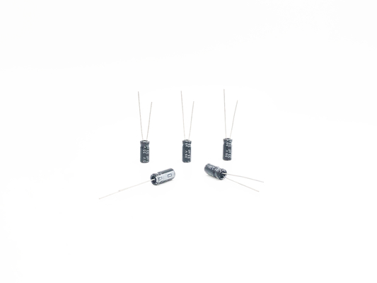 33UF35V ตัวเก็บประจุขนาดเล็ก 5x11mm Radial Lead Type 2000 Hours