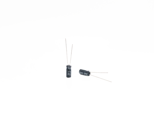 33UF35V ตัวเก็บประจุขนาดเล็ก 5x11mm Radial Lead Type 2000 Hours