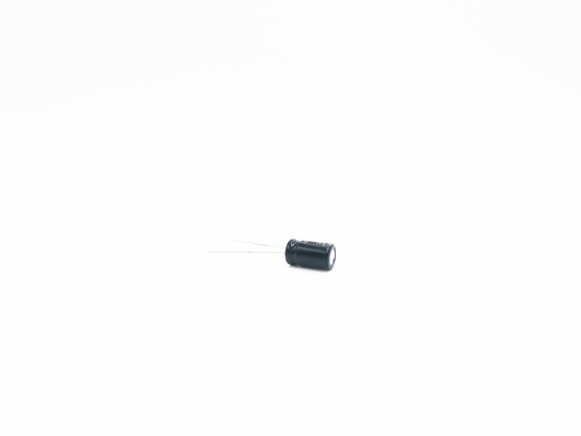 ตัวเก็บประจุอลูมิเนียมอิเล็กโทรลีติค 100UF63V 8X14mm