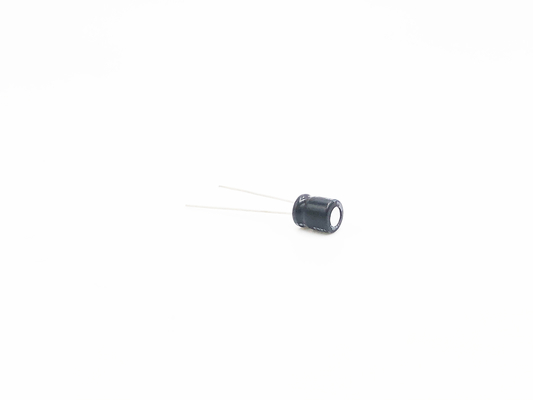 Radial Lead ตัวเก็บประจุขนาดเล็ก 220UF16V 6.3X11mm