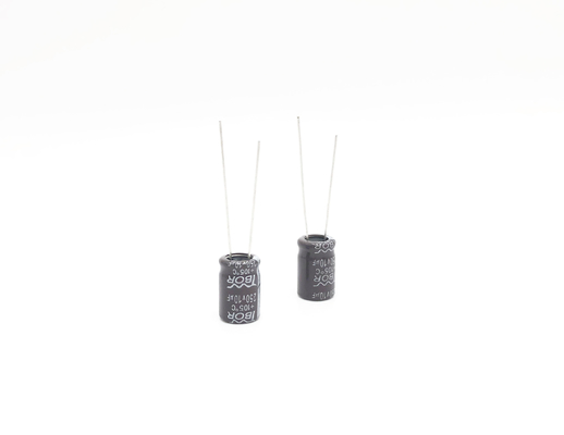 อุณหภูมิกว้าง 22X35MM 10uf 250v Capacitor สำหรับหลอดไฟประหยัดพลังงาน